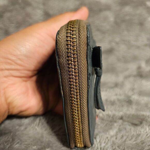 Tory Burch long zip wallet - Picture 3 of 16